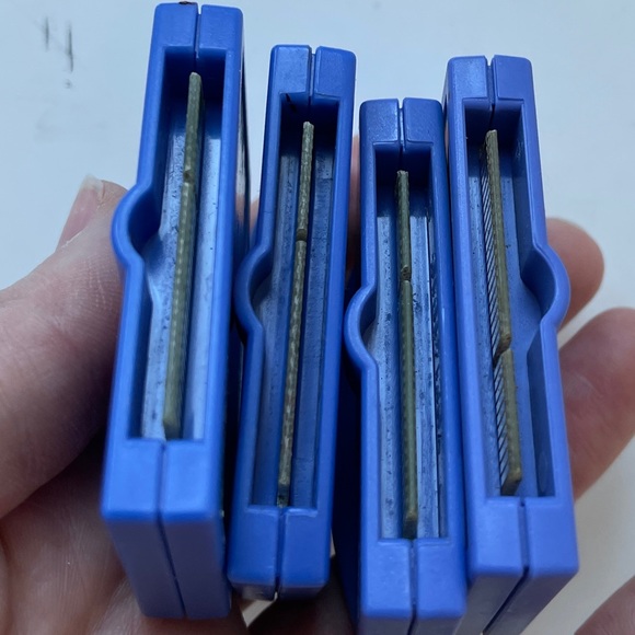 Leapster Leap Frog game cartridges set of 4 Bratz Backyardigans Finding Nemo - Picture 3 of 4